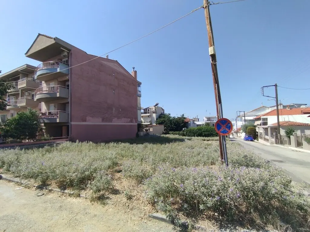 Land Of 547 M² In The Suburbs Of Thessaloniki