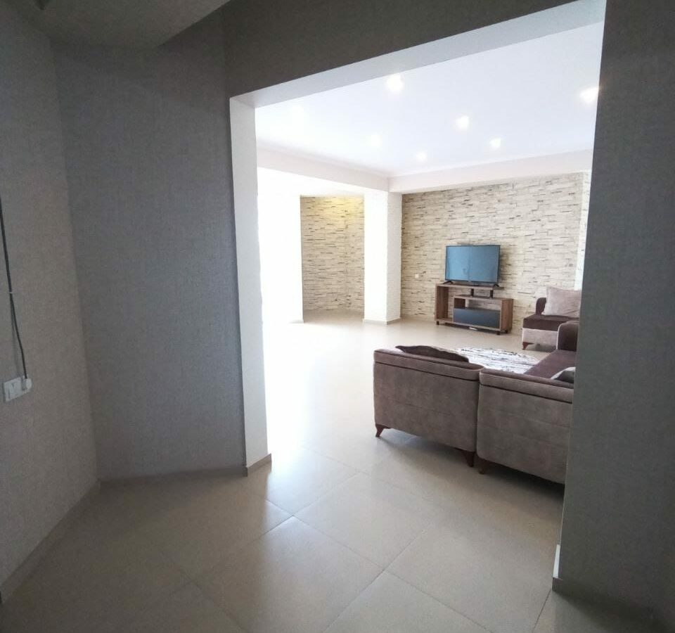 Apartment Of 127 M² In Saburtalo Tbilisi, Georgia