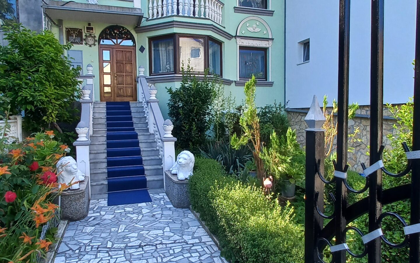 House Of 200 M² In Serbia Near Belgrade
