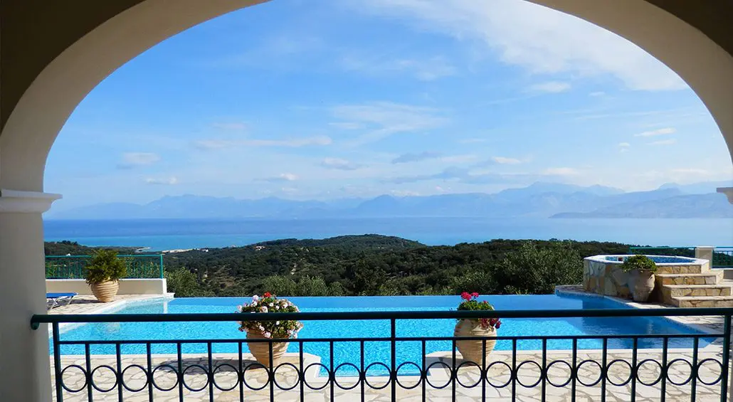 Villa Of 303 M² In Corfu