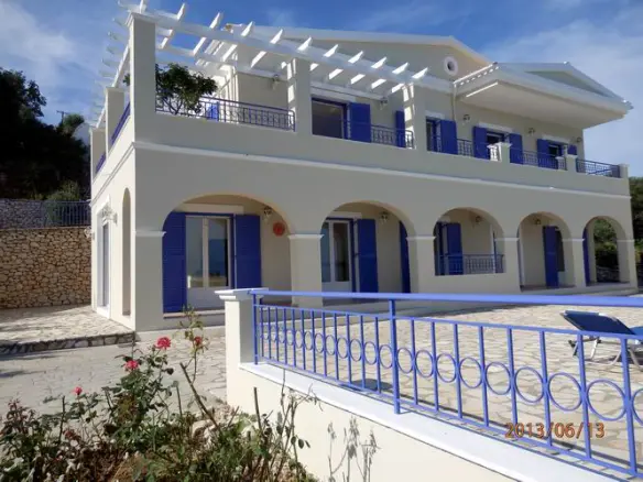 Villa Of 296 M² In Corfu