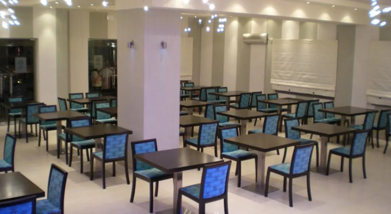 Hotel Of 2500 M² In Eastern Peloponnese