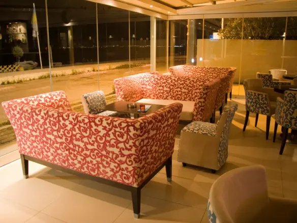 Hotel Of 2500 M² In Eastern Peloponnese