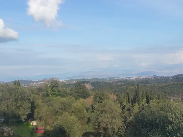 Land Of 12437 M² In Corfu