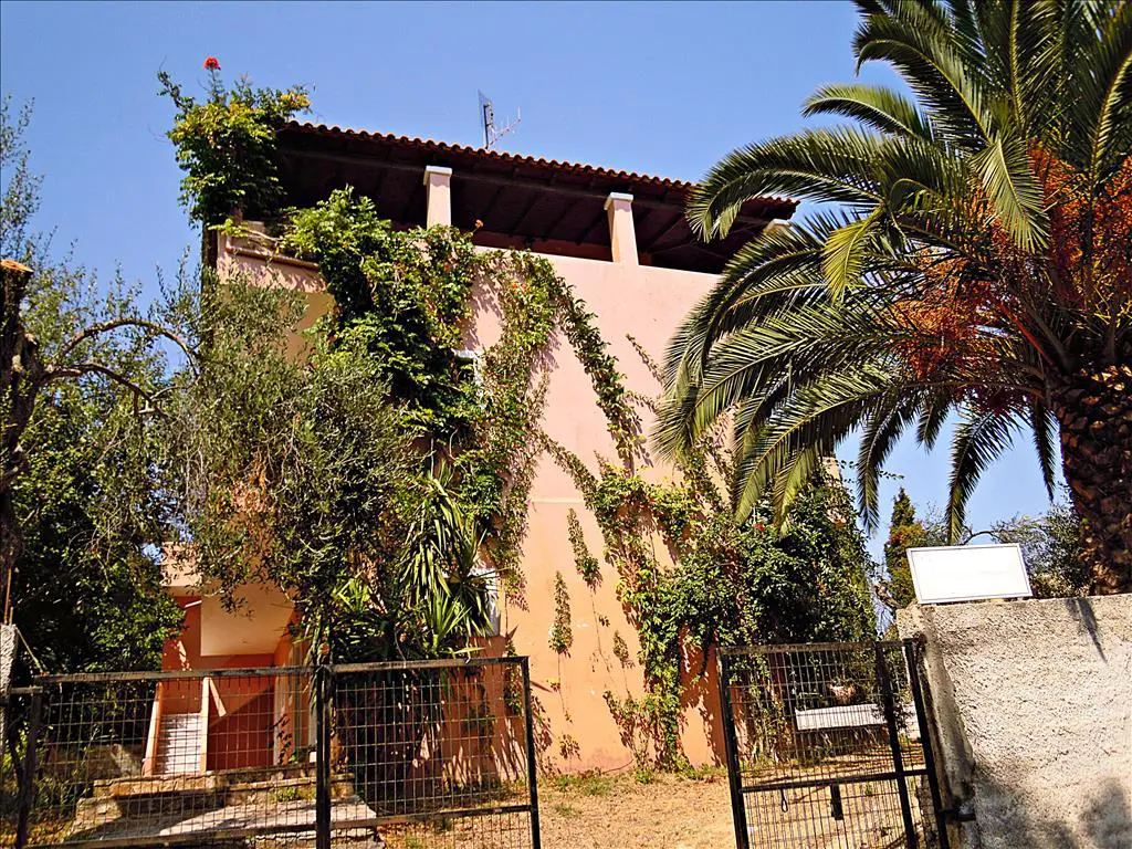 Hotel Of 407 M² In Corfu