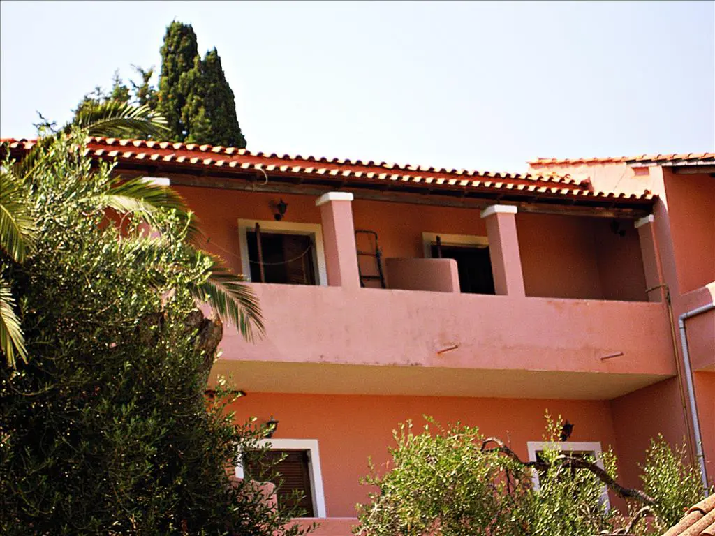 Hotel Of 407 M² In Corfu