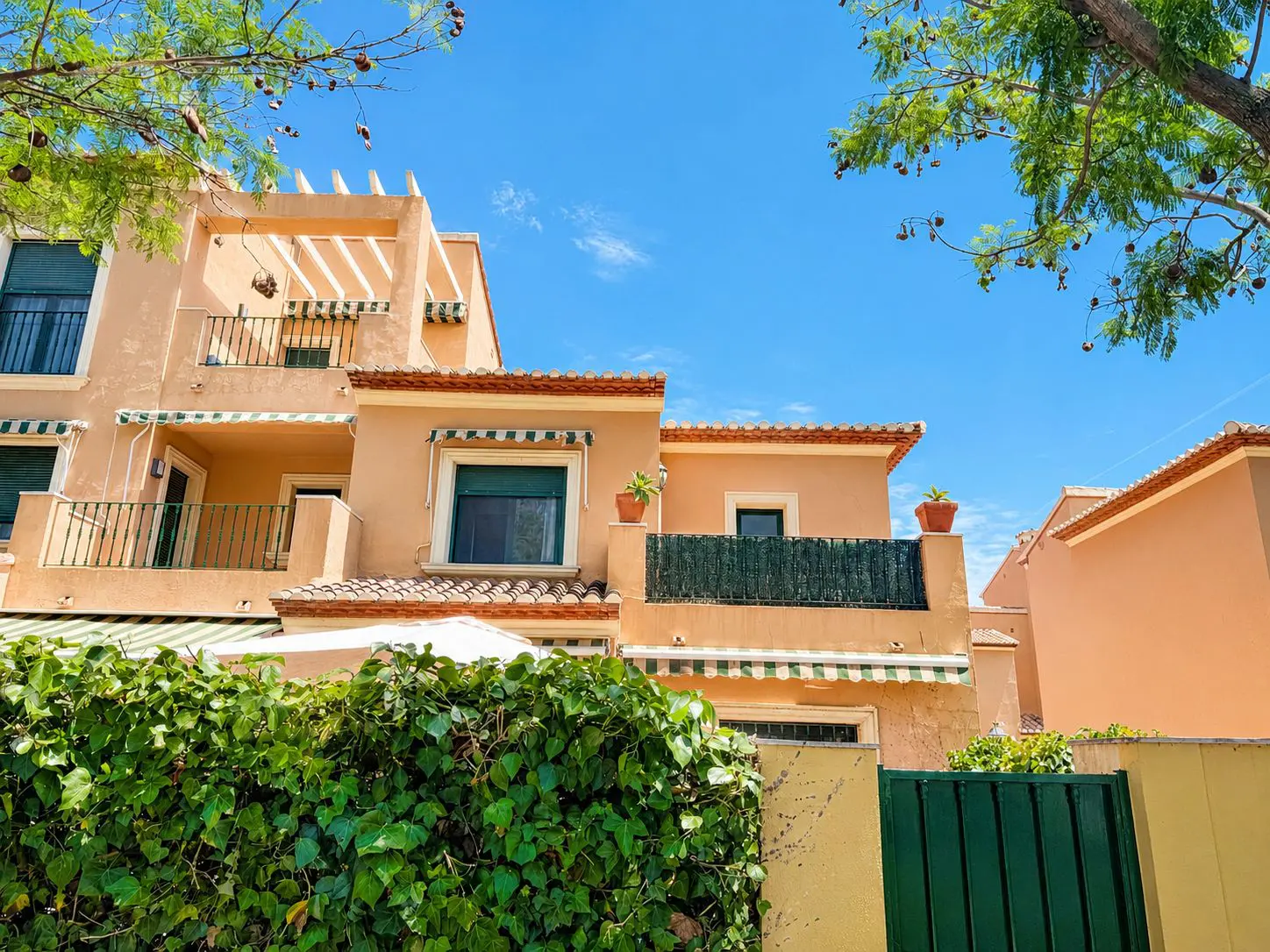 Terraced House Of 145 M² In Spain