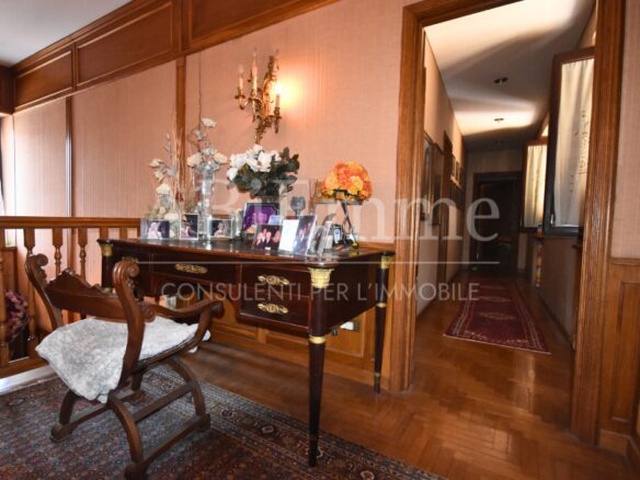 Villa Of 230 M² With Garden In Cavallermaggiore