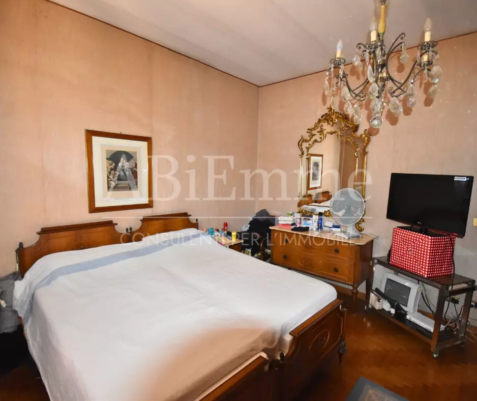 12 Villa Of 230 M² With Garden In Cavallermaggiore