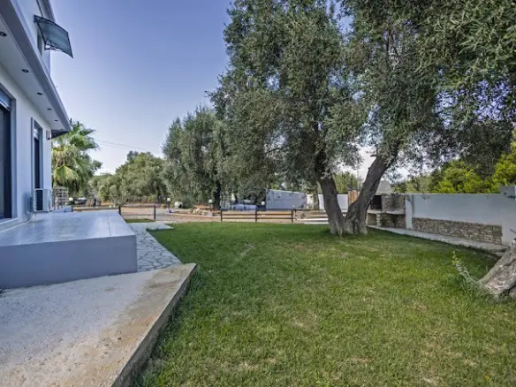 4-bedroom Detached House In Corfu, Greece (170 M²)