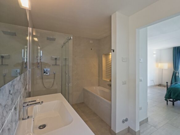 A Prestigious Property Blending Modern Luxury With Authentic Rural Charm In San Lorenzo, Treia