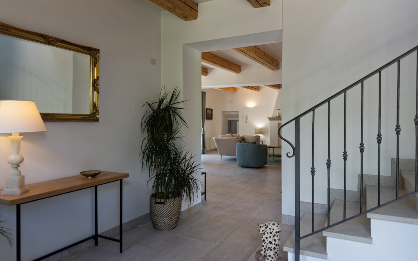 A Prestigious Property Blending Modern Luxury With Authentic Rural Charm In San Lorenzo, Treia