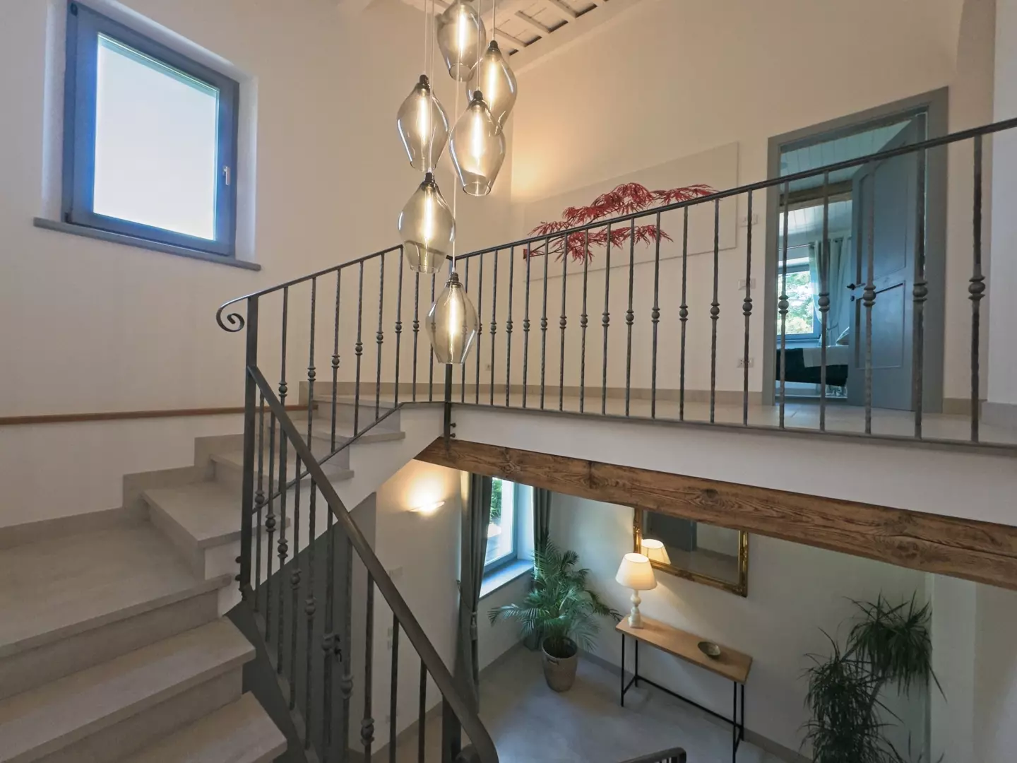 Farmhouse Of 200 M² With Restored Features In Rural Charm