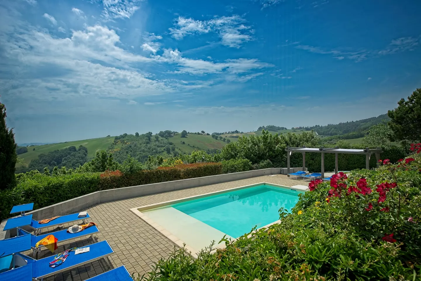 A Prestigious Property Blending Modern Luxury With Authentic Rural Charm In San Lorenzo, Treia