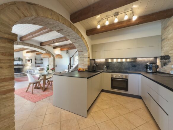 A Prestigious Property Blending Modern Luxury With Authentic Rural Charm In San Lorenzo, Treia