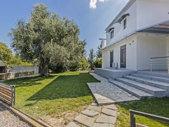 4-bedroom Detached House In Corfu, Greece (170 M²)