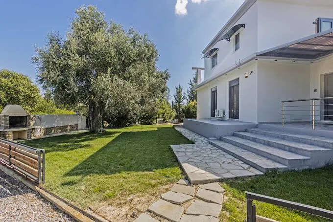 Detached House Of 170 M² In Corfu