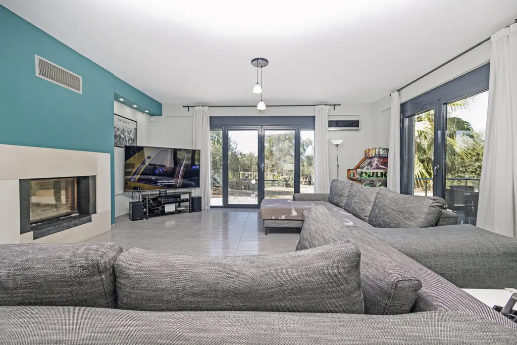 Detached House Of 170 M² In Corfu