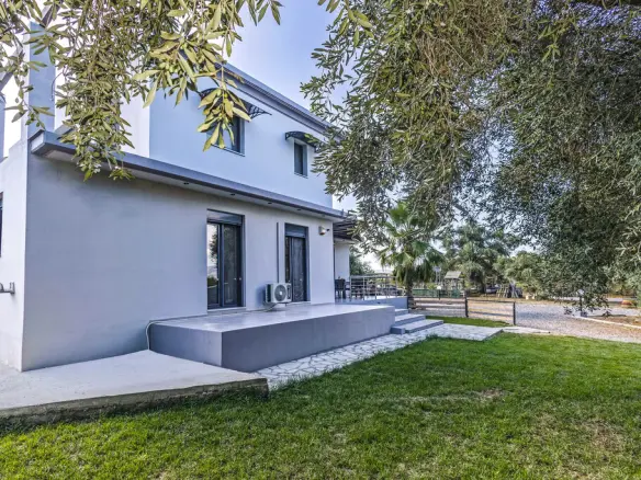 4-bedroom Detached House In Corfu, Greece (170 M²)