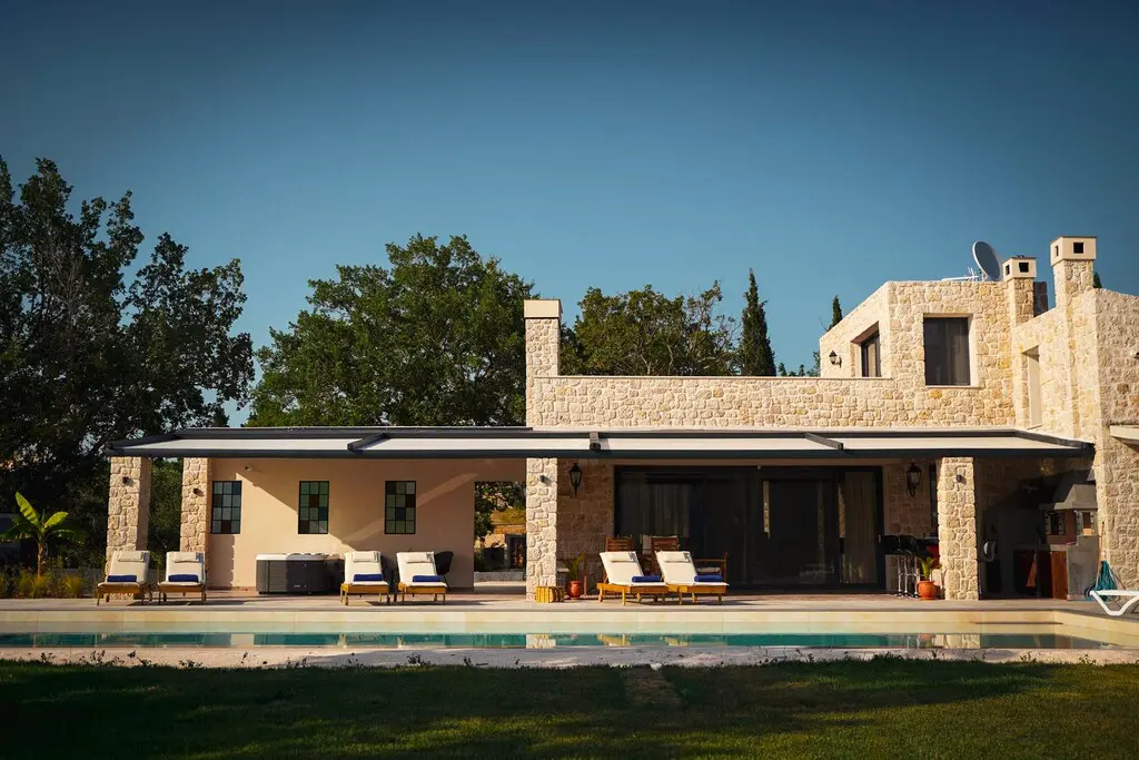 Villa Of 200 M² In Corfu
