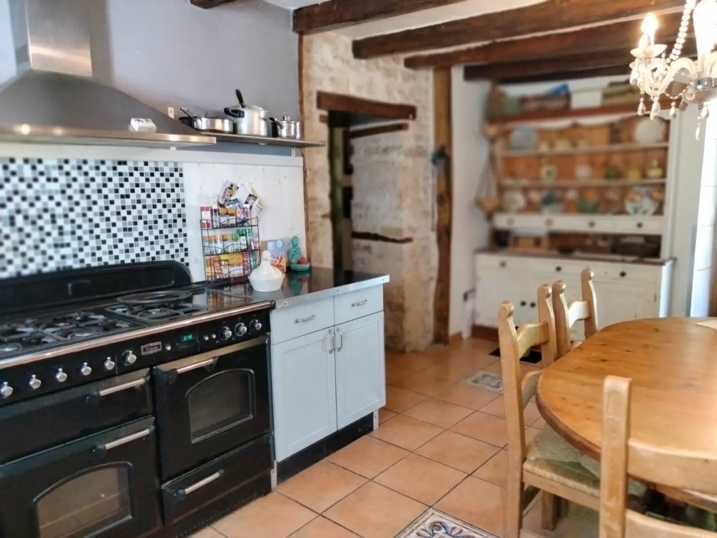 Country House Of 3 M² With 3 Bedrooms, Gîte, Pool, Outbuildings In Fontenille