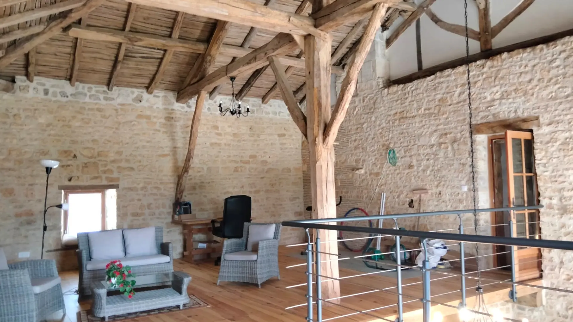Detached Village House Of 0 M² With Views And Country Gardens In Verteuil