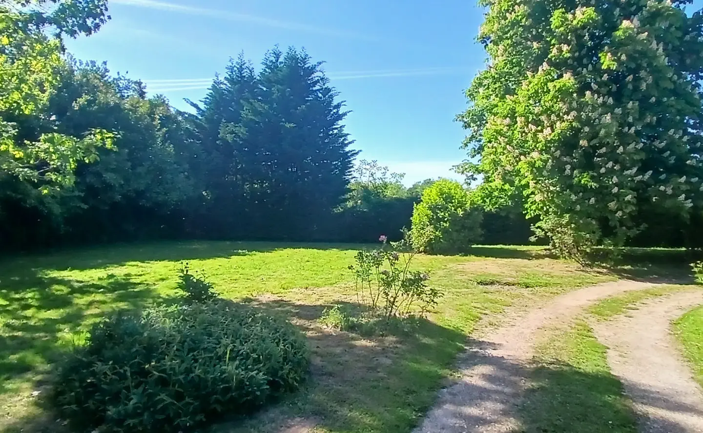 5-bedroom Country House In Saint-priest-les-fougeres, France (174 M²)