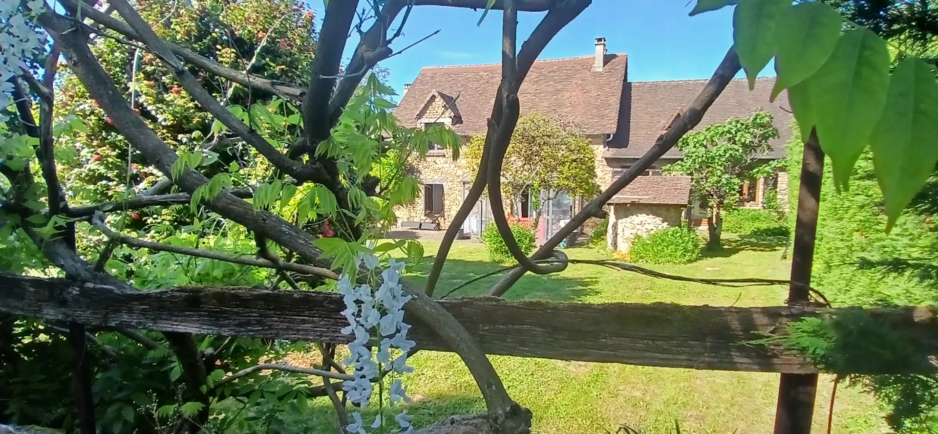 5-bedroom Country House In Saint-priest-les-fougeres, France (174 M²)