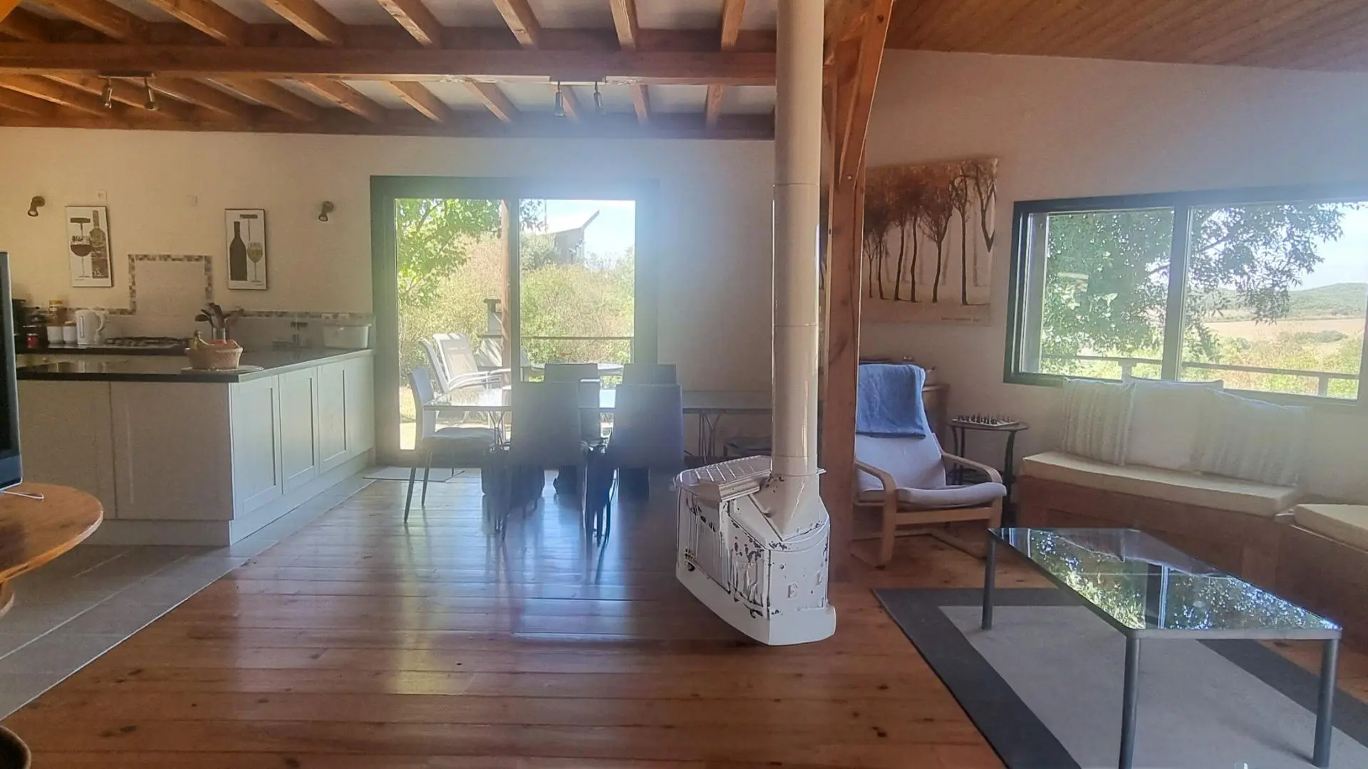 Bespoke 4 Bedroom Wooden Home With Mountain Views In Woodland