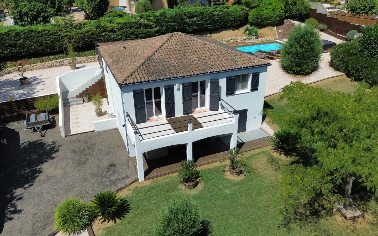 3-bedroom House In Alairac, France (107 M²)