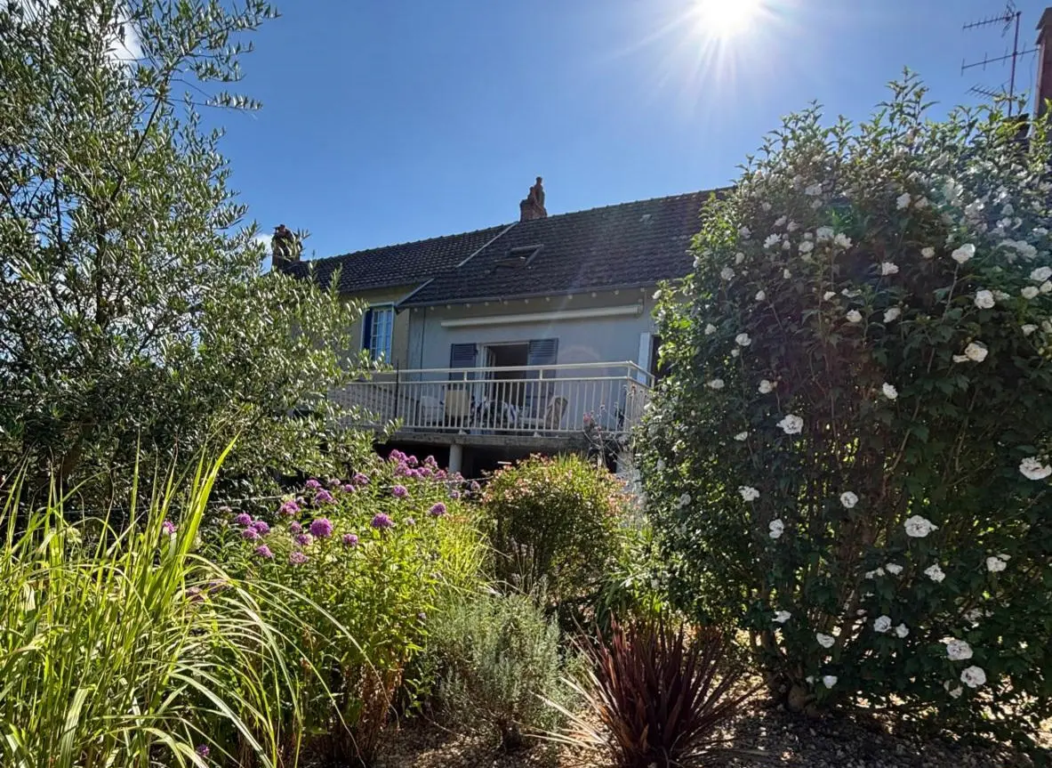 Town House Of 4 Bedrooms With Garden In Dordogne