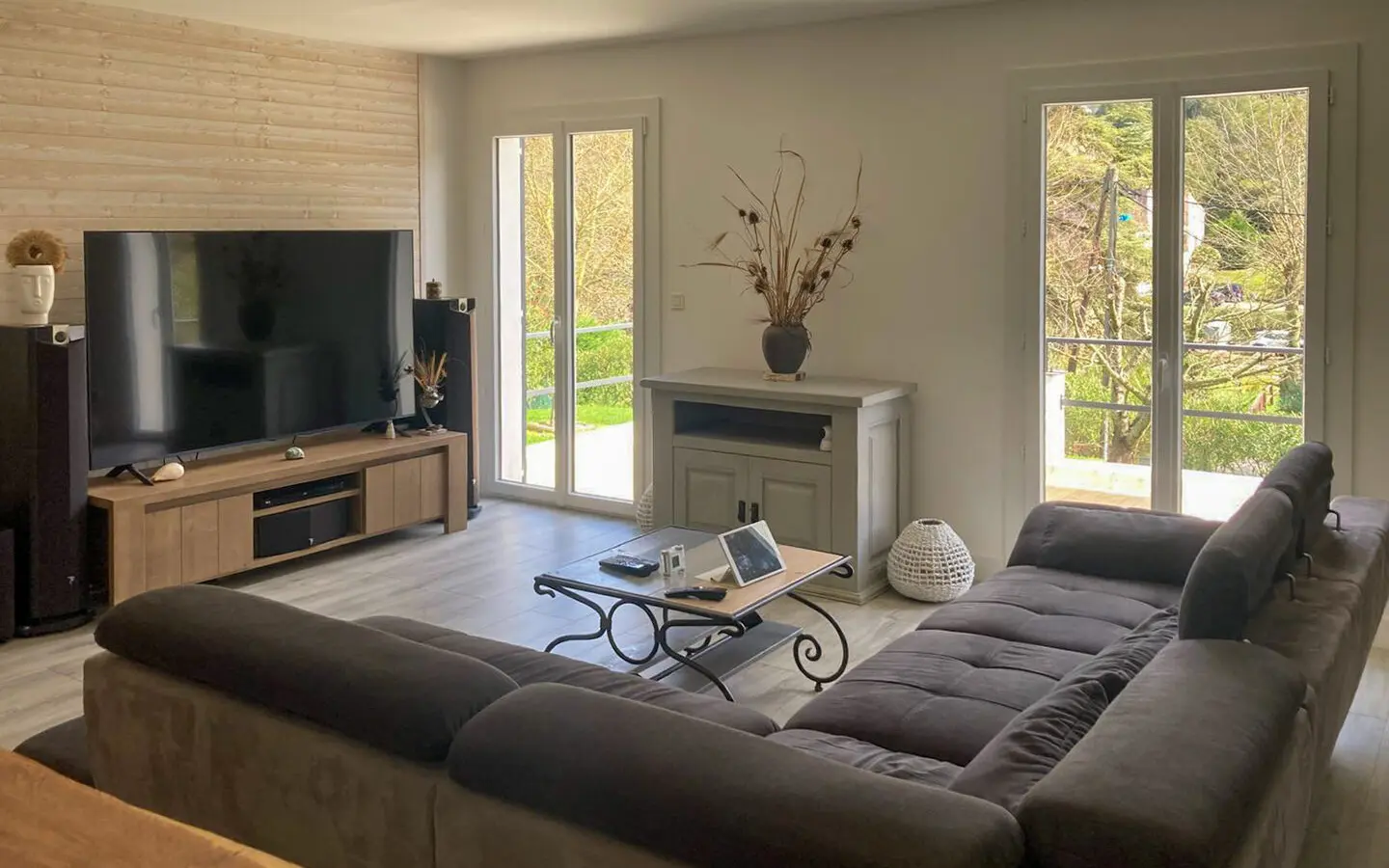 3-bedroom House In Alairac, France (107 M²)