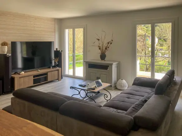 3-bedroom House In Alairac, France (107 M²)