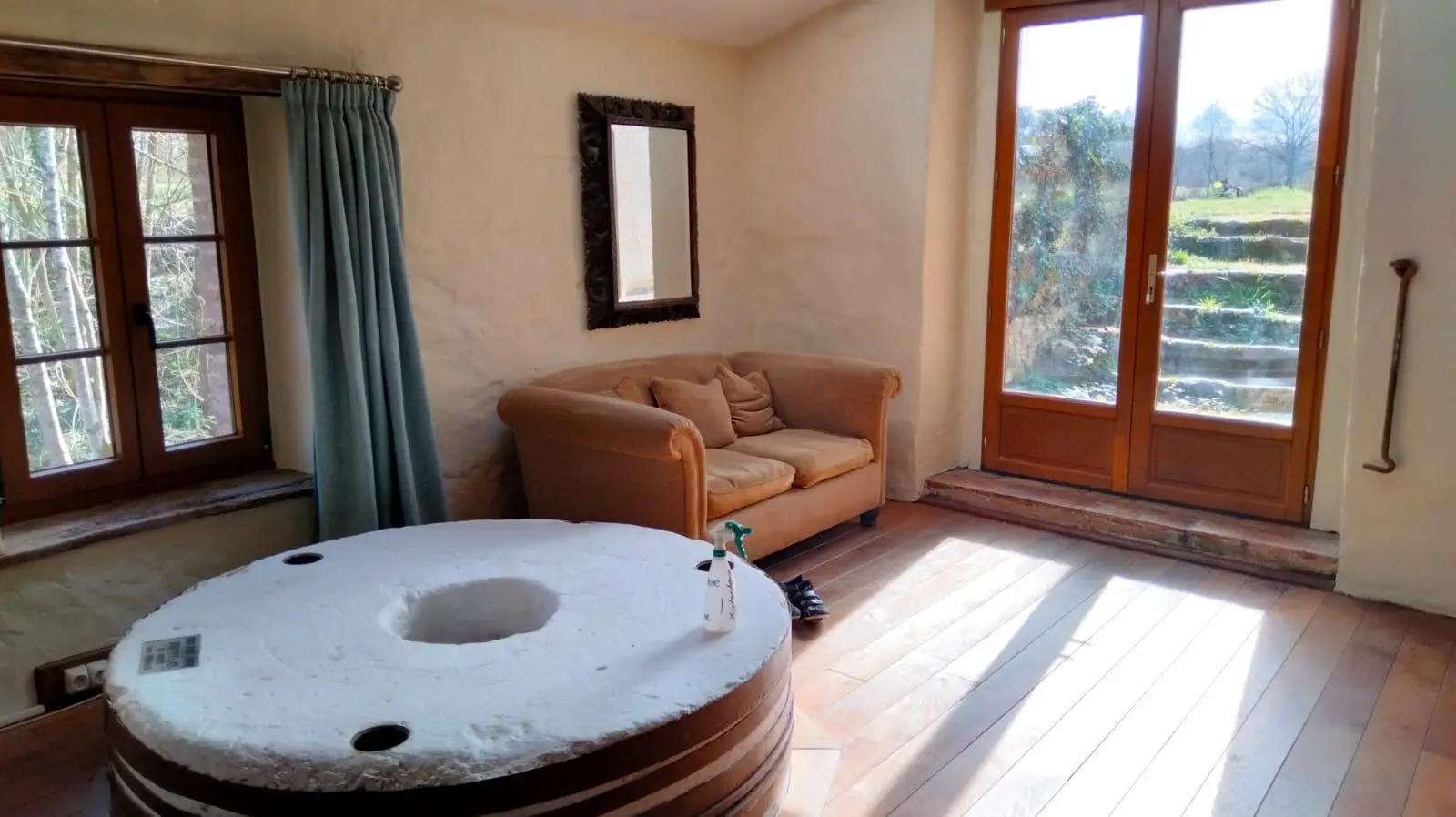 Gîte Of 3.8 Ha With Views, Outbuildings, Woodland In Lakeside Paradise