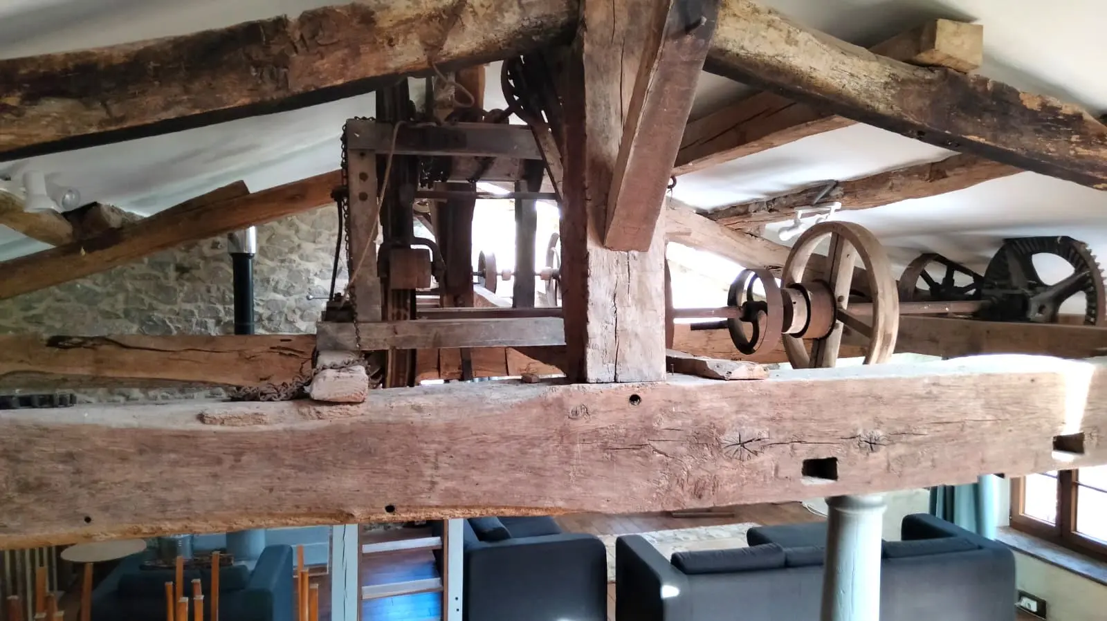 Gîte Of 3.8 Ha With Views, Outbuildings, Woodland In Lakeside Paradise
