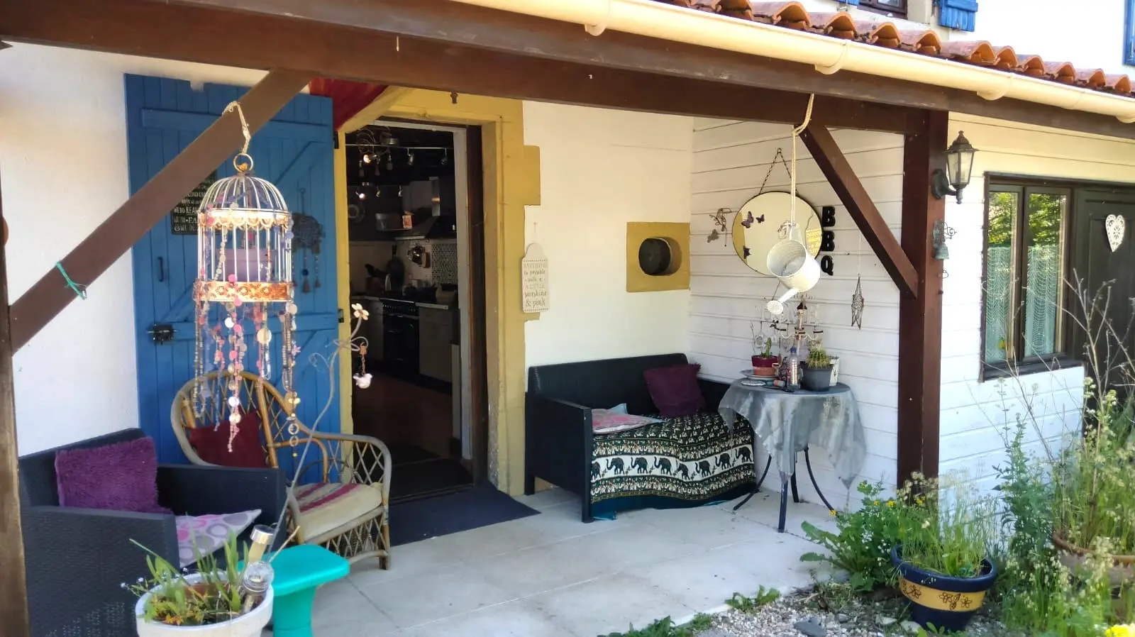 Country House Of 3 M² With 3 Bedrooms, Gîte, Pool, Outbuildings In Fontenille