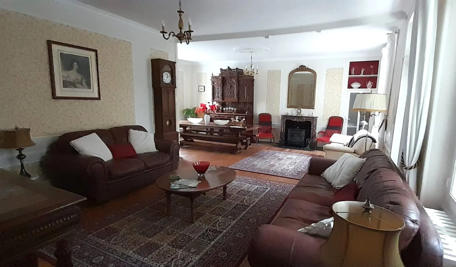 House Of 200 M² With 5 Bedrooms And Guest House, Pool In Verteuil Sur Charente