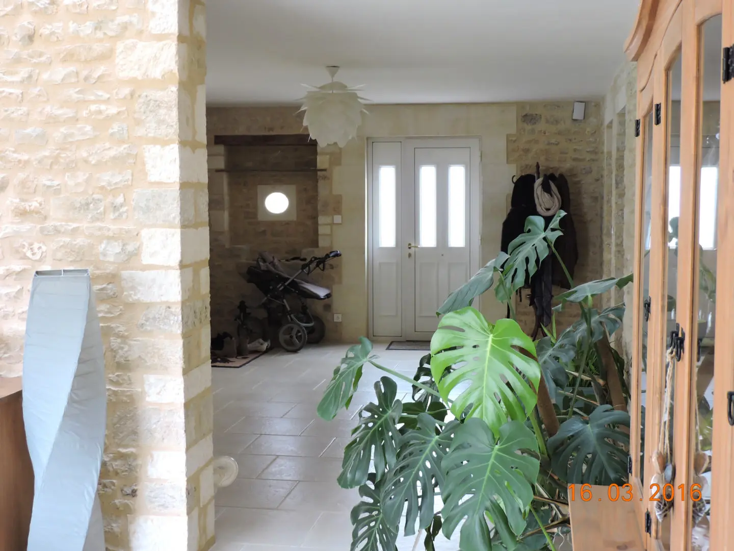 Old Stone Longère Of 250 M² With Guesthouse, Barn, Pool, And Views Near Angoulême