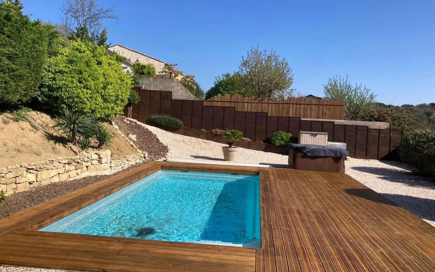 3-bedroom House In Alairac, France (107 M²)