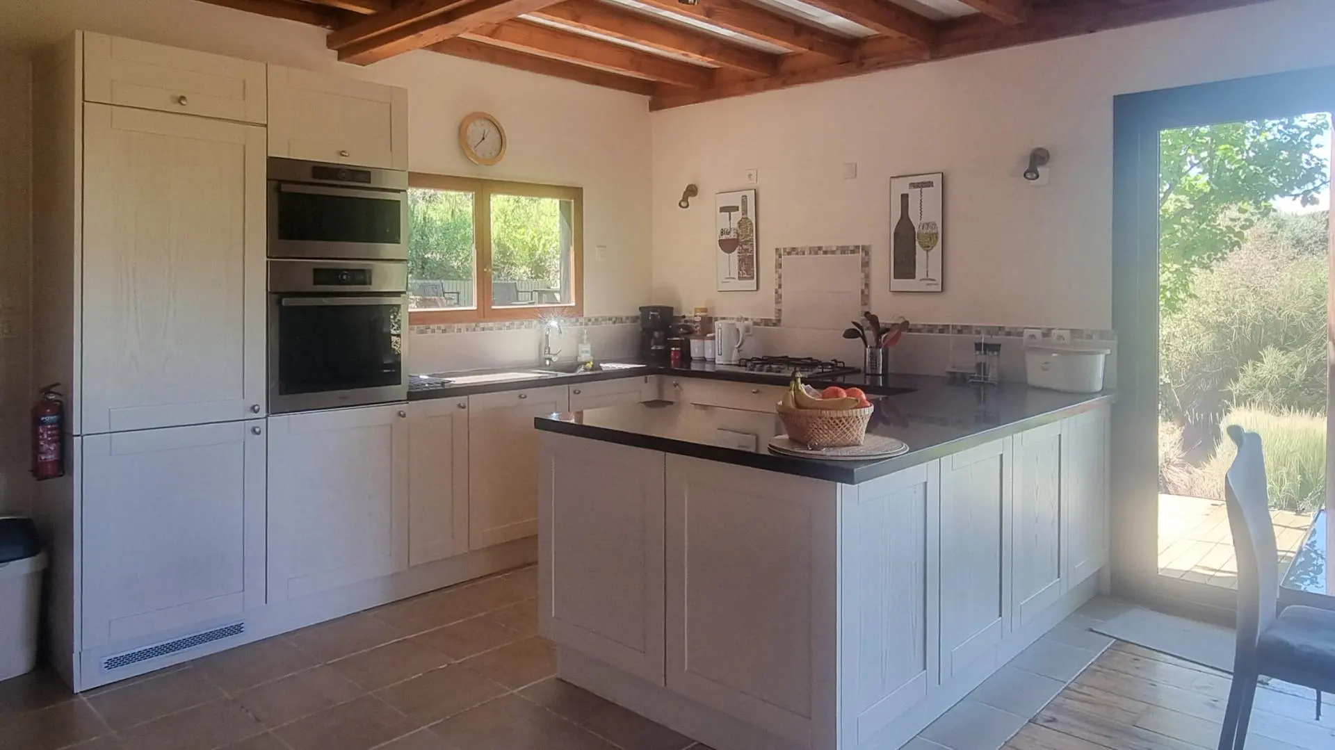 Bespoke 4 Bedroom Wooden Home With Mountain Views In Woodland