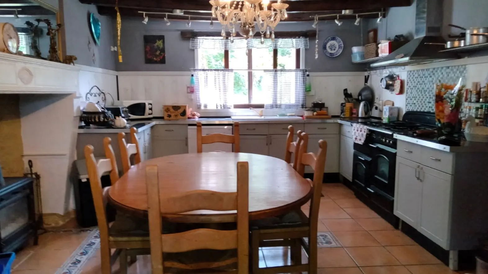 Country House Of 3 M² With 3 Bedrooms, Gîte, Pool, Outbuildings In Fontenille