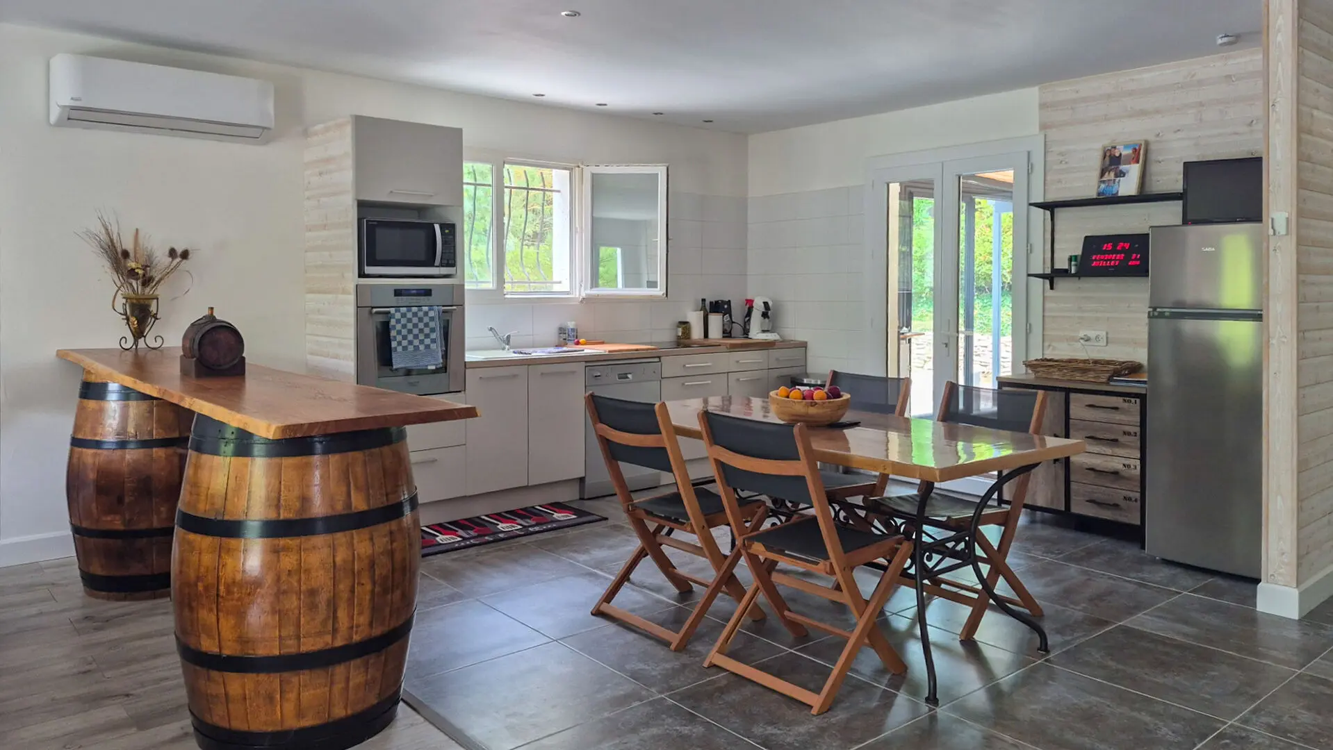 3-bedroom House In Alairac, France (107 M²)