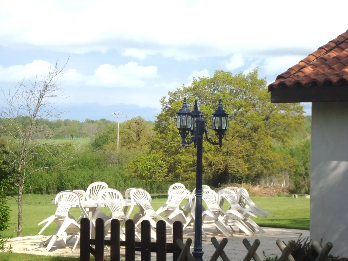 Property Of 4 Gîtes Complex With 3 Bedrooms Owner’s House In Lakes Of Haute Charente