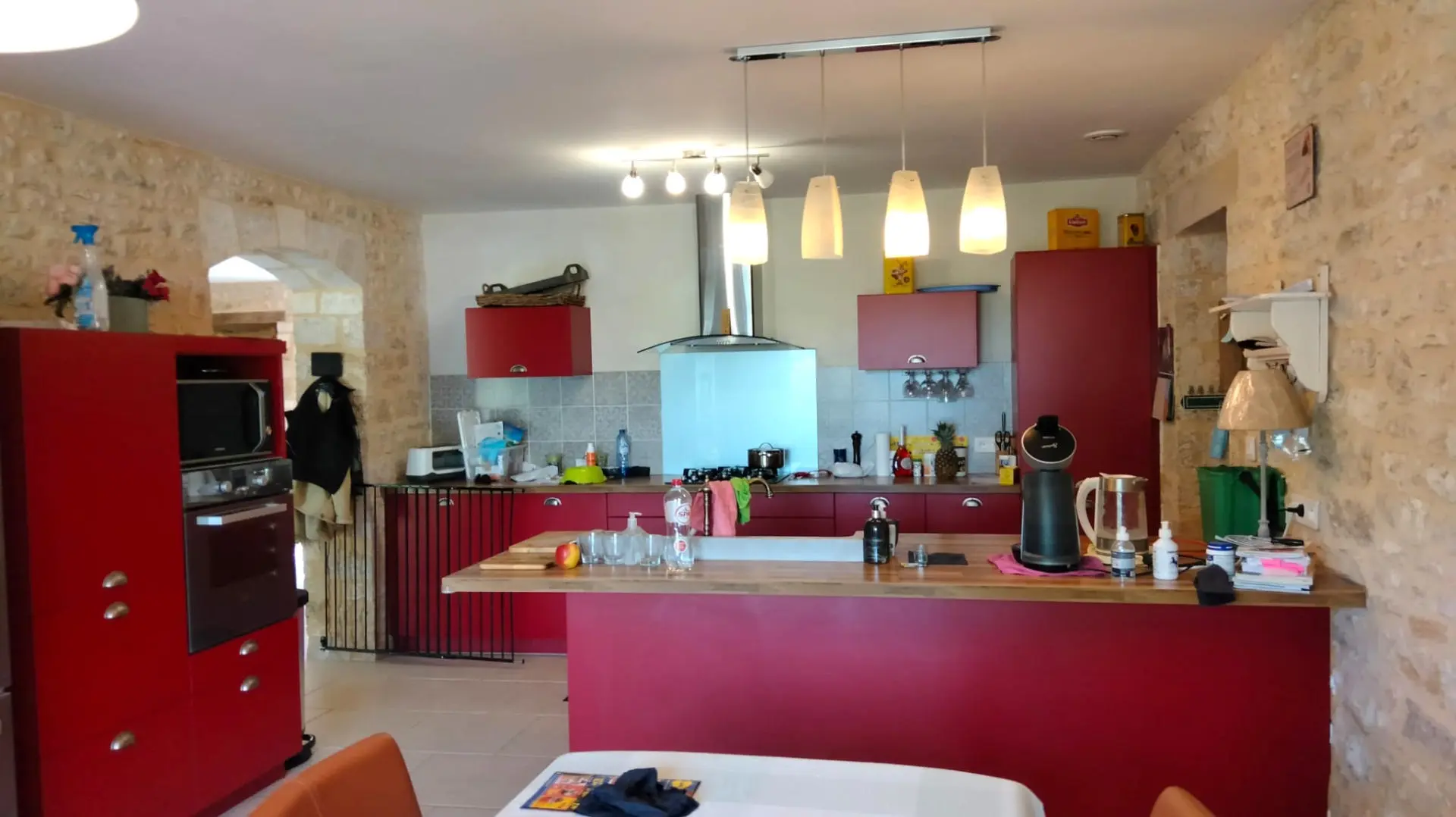 Old Stone Longère Of 250 M² With Guesthouse, Barn, Pool, And Views Near Angoulême