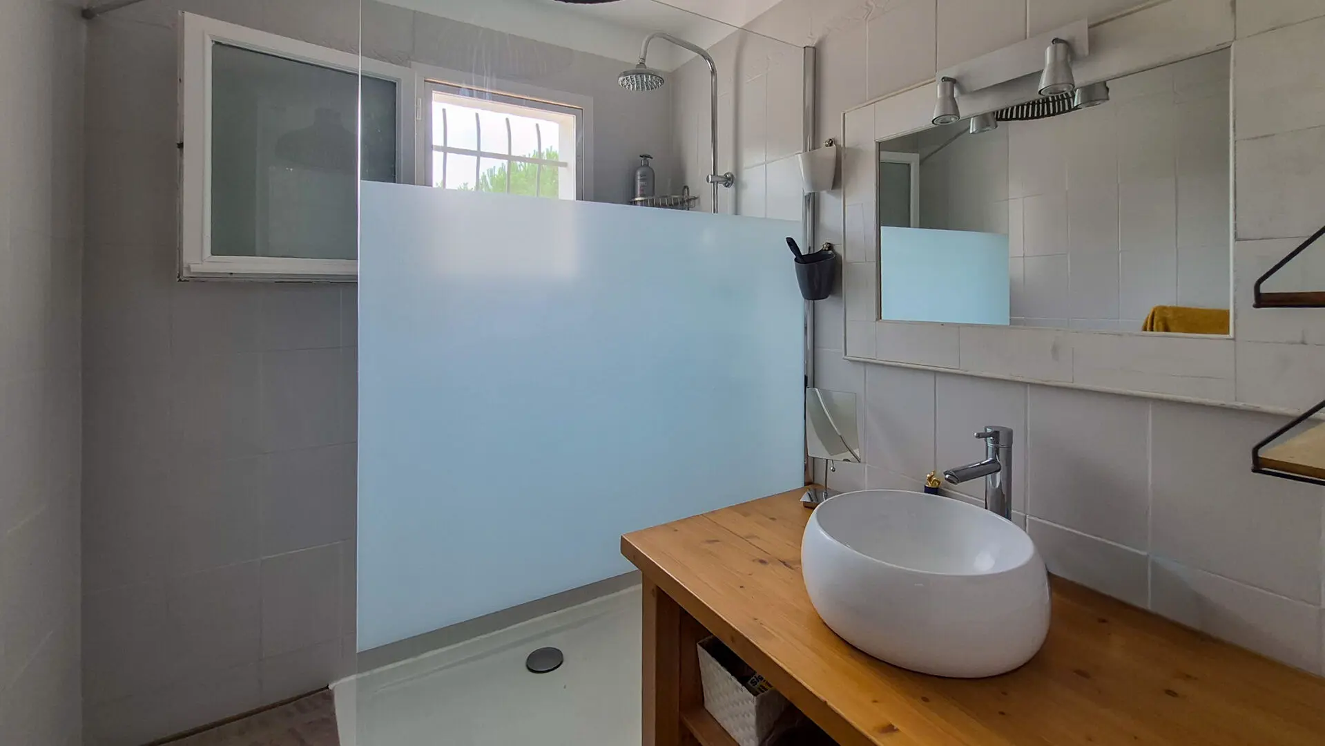 3-bedroom House In Alairac, France (107 M²)