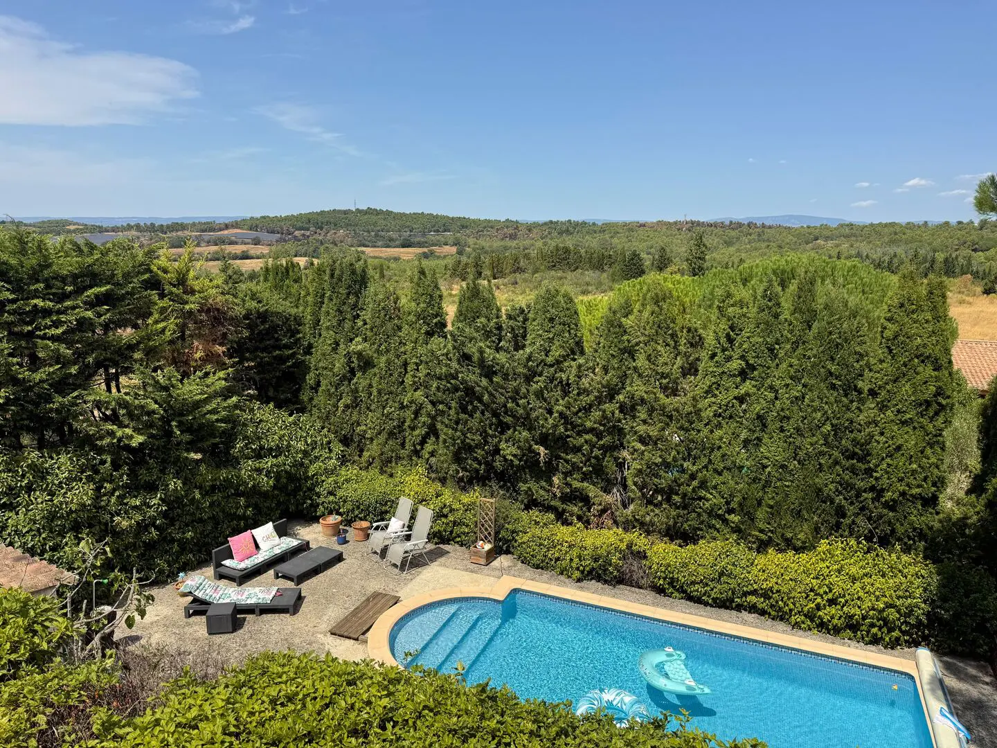 4-bedroom Villa In Palaja, France (130 M²)