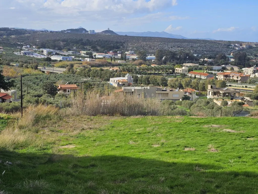 Land Of 2710 M² In Crete