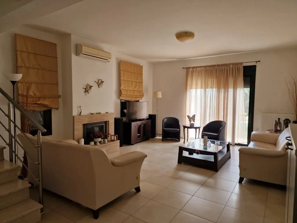 Maisonette Of 159 M² In Crete
