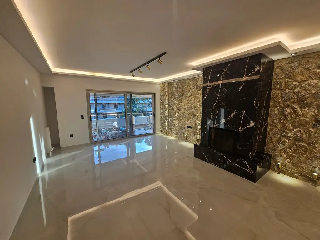 Flat Of 130 M² In Athens