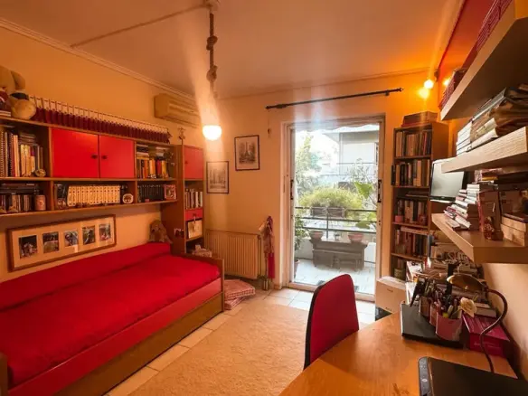 3-bedroom Flat In Nea Chalkidona, Greece (137 M²)